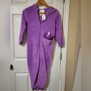2/$25 onsie fuzzy unicorn jumpsuit/ pajamas sz 6-8